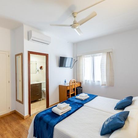 Hostal Doris - Adults Only Colonia de Sant Jordi Екстериор снимка