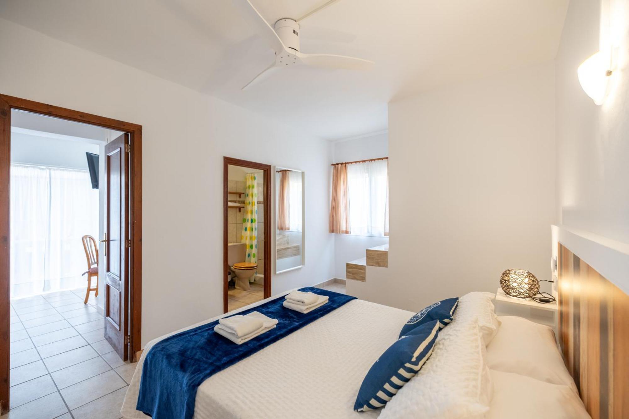 Hostal Doris - Adults Only Colonia de Sant Jordi Стая снимка