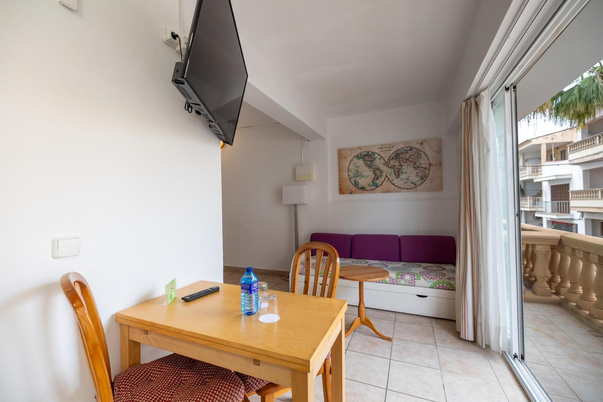 Hostal Doris - Adults Only Colonia de Sant Jordi Стая снимка