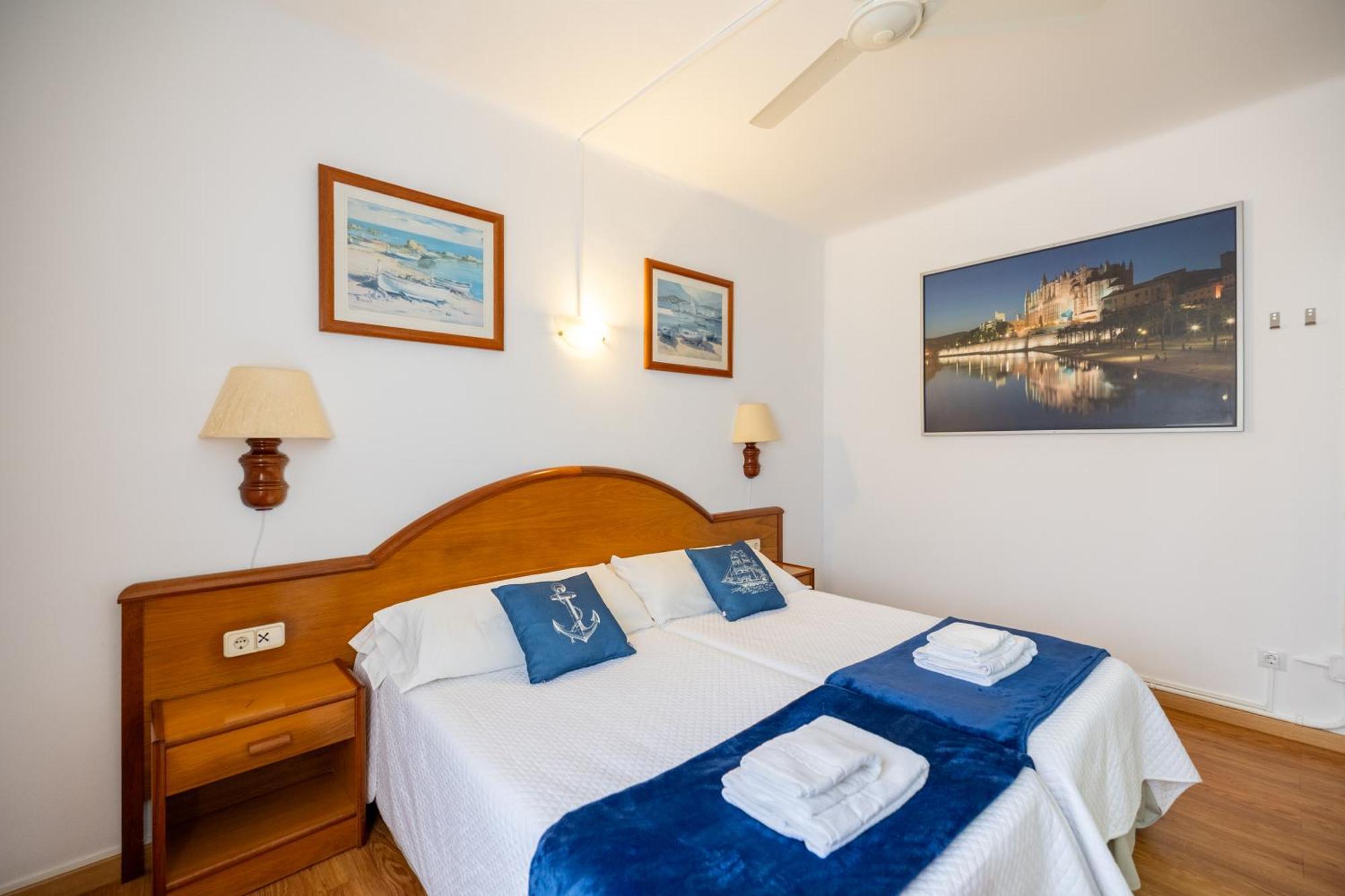 Hostal Doris - Adults Only Colonia de Sant Jordi Екстериор снимка