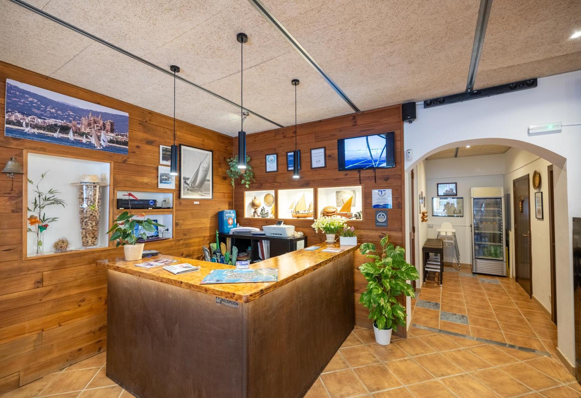 Hostal Doris - Adults Only Colonia de Sant Jordi Екстериор снимка